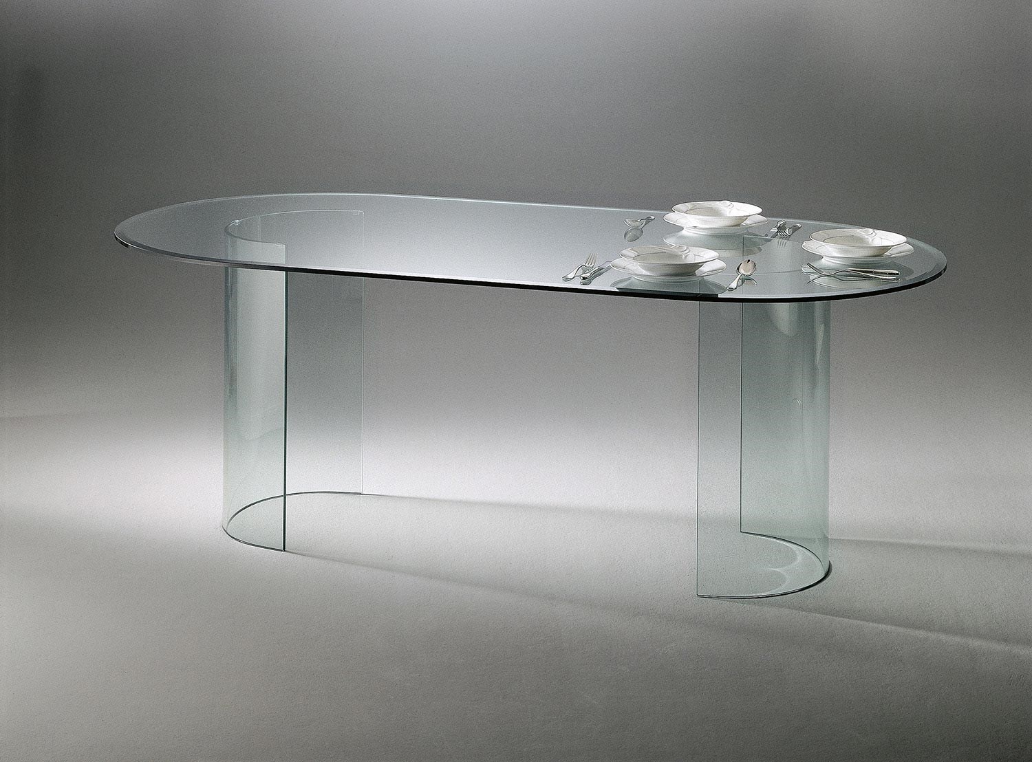 Glass dining table GK 28 by DREIECK DESIGN: FLOATGLASS - with facet
