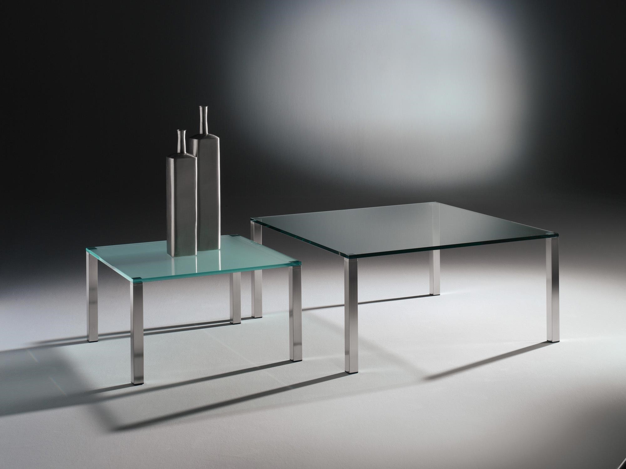 Glass cocktail table QUADRO by DREIECK DESIGN: Q 7740 - FLOATGLASS satinated + Q 1146 - FLOATGLASS clear - table feet stainless steel brushed