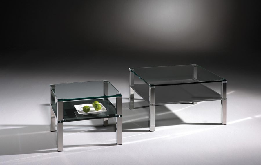 QUADRO DOUBLE in 50 × 50 and 70 × 70 cm versions with anthracite grey lower shelves