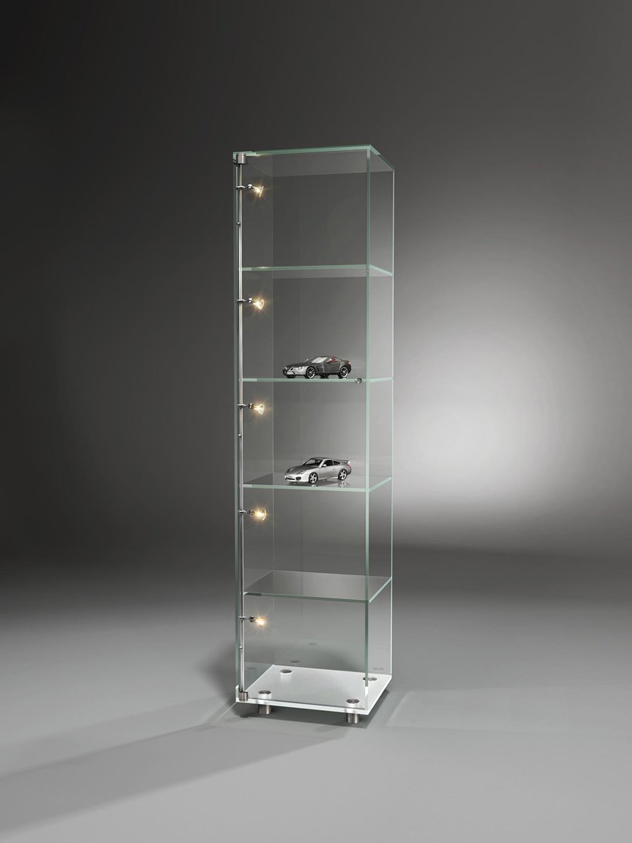 Schmale Standvitrine SOLUS IV aus Optiwhite-Glas mit fünf Fächern