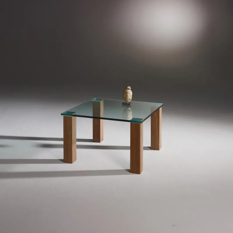 Glascouchtisch mit Holzfüßen REMUS von DREIECK DESIGN: RM 7742 - FLOATGLAS klar mit Rundecken - Tischfüße Nußbaum
