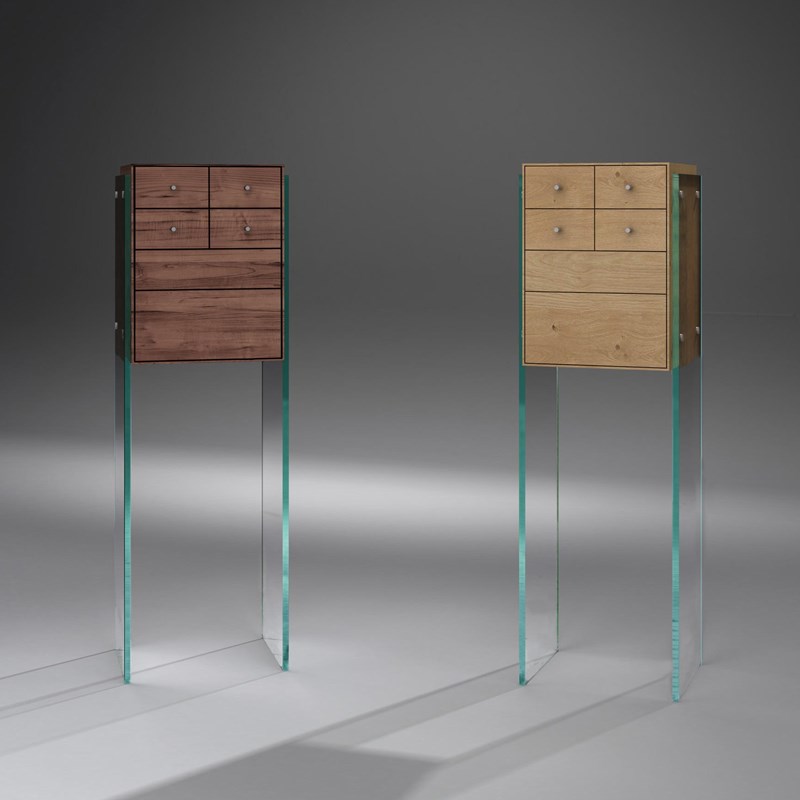 Solid wood console FLAIR 39 by DREIECK DESIGN: Glass OPTIWHITE + solid wood walnut / oak
