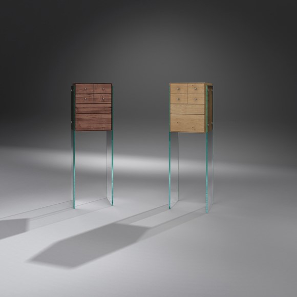 FLAIR 39 Hochkommoden mit Holzschubladen und Seitenwangen aus Optiwhite