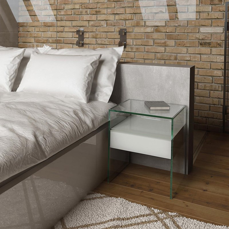 Glass bedside table PURE by DREIECK DESIGN: OPTIWHITE glass partial color pure white