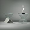 Glasbeistelltisch MISTER X von DREIECK DESIGN: OPTIWHITE partiell color betongrau + klar