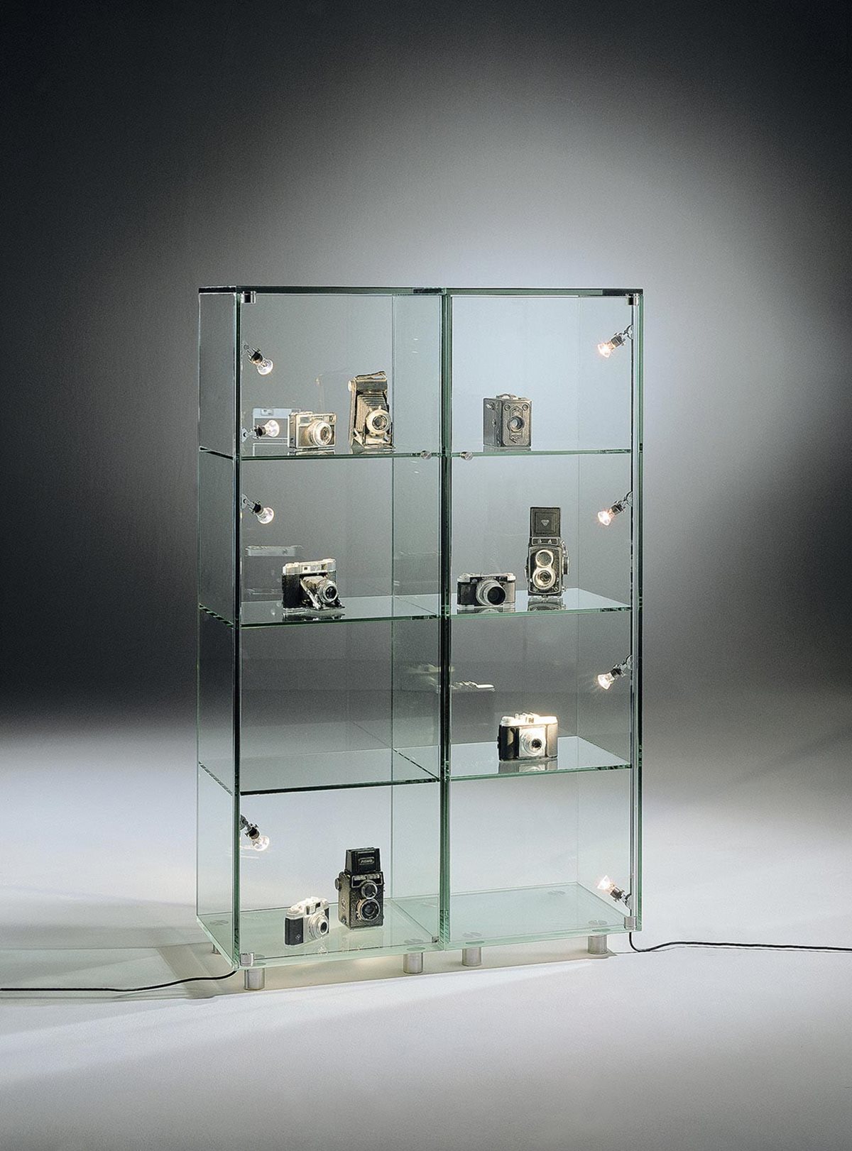 Showcase SOLUS by DREIECK DESIGN: 2x S III (with halogen lighting) - FLOATGLASS clear