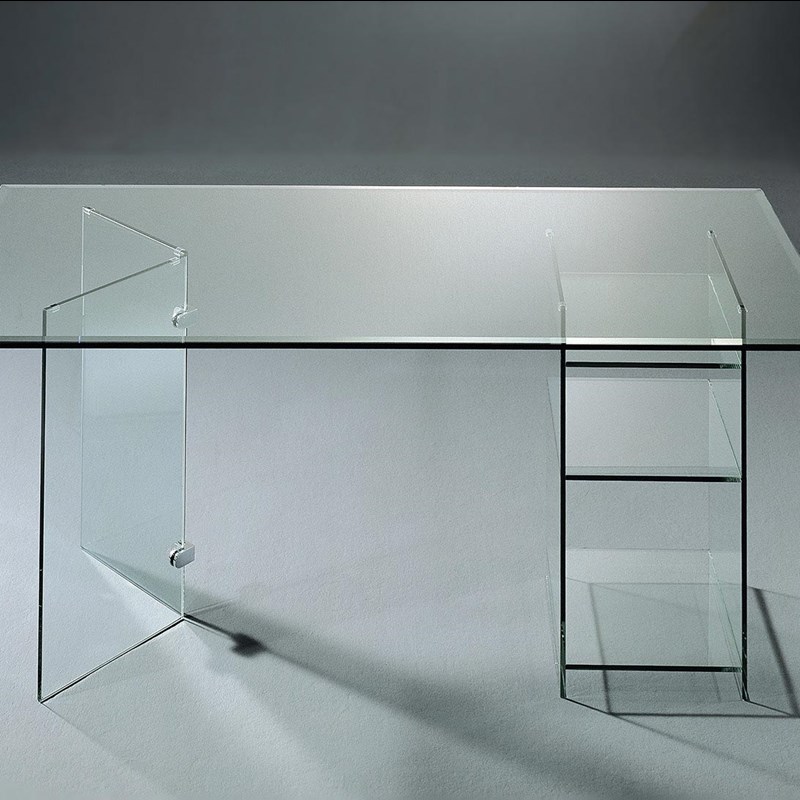 Glass table CLASSIC 5531 by DREIECK DESIGN: FLOATGLASS + base with 1 glass angle + 1 shelf