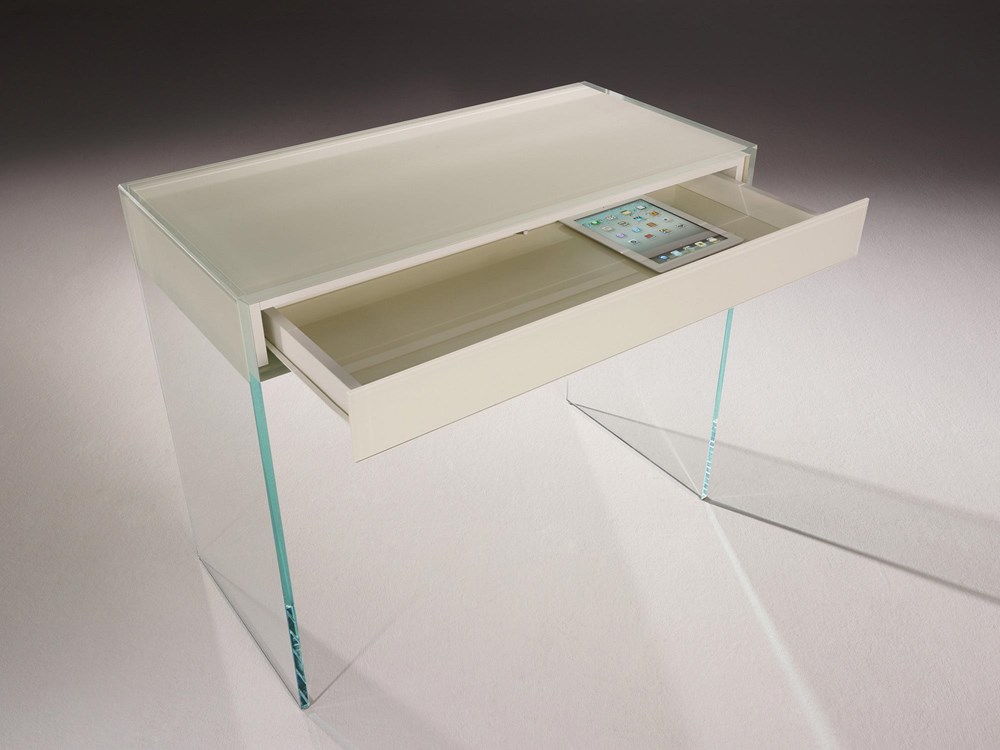 Arbeitszimmer im Schlafzimmer integrieren - kleiner Schreibtisch aus Glas mit Schublade JANUS TS