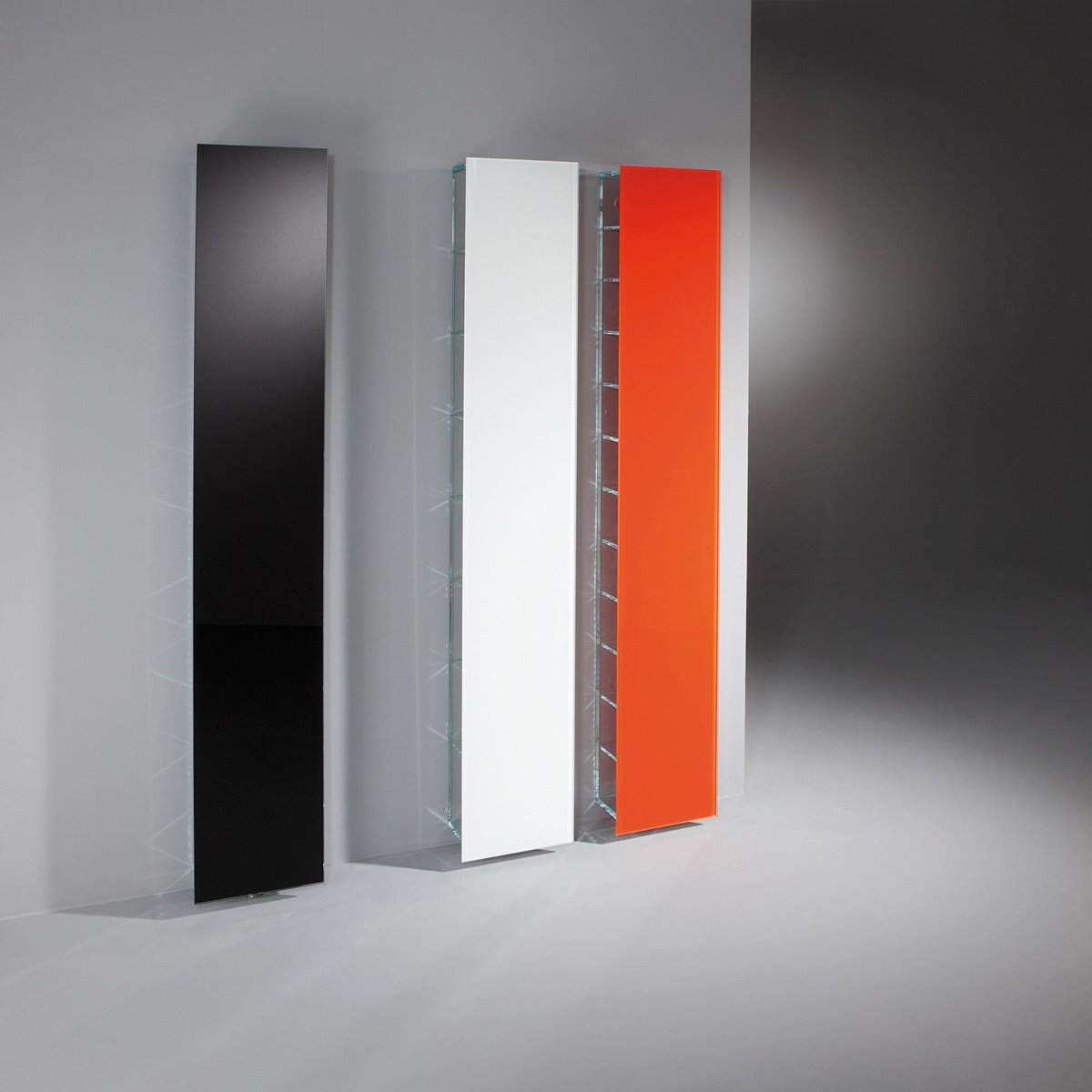 DREIECK DESIGN - glass CD shelf PILE - OPTIWHITE color jetblack / pure white / pure orange