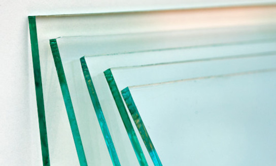 Floatglas: Herstellung, Eigenschaften und Vorteile