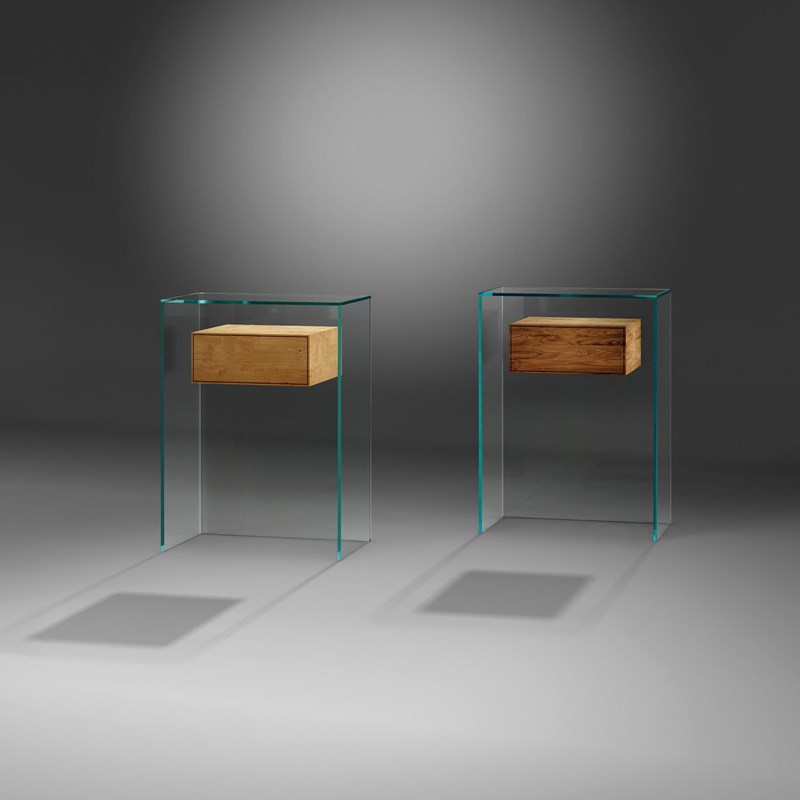 Design-Glaskonsole mit Schublade von DREIECK DESIGN: FLY 56 - OPTIWHITE - Schubladenelement Massivholz Eiche + Nussbaum