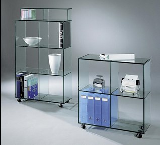Glasregal auf Rollen von DREIECK DESIGN kaufen